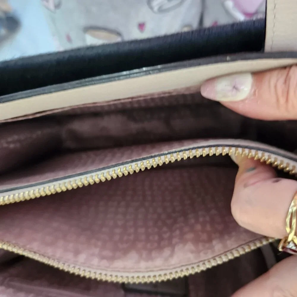 Kate Spade NY Unique Zarinah Hyde Leather Crossbody Bag